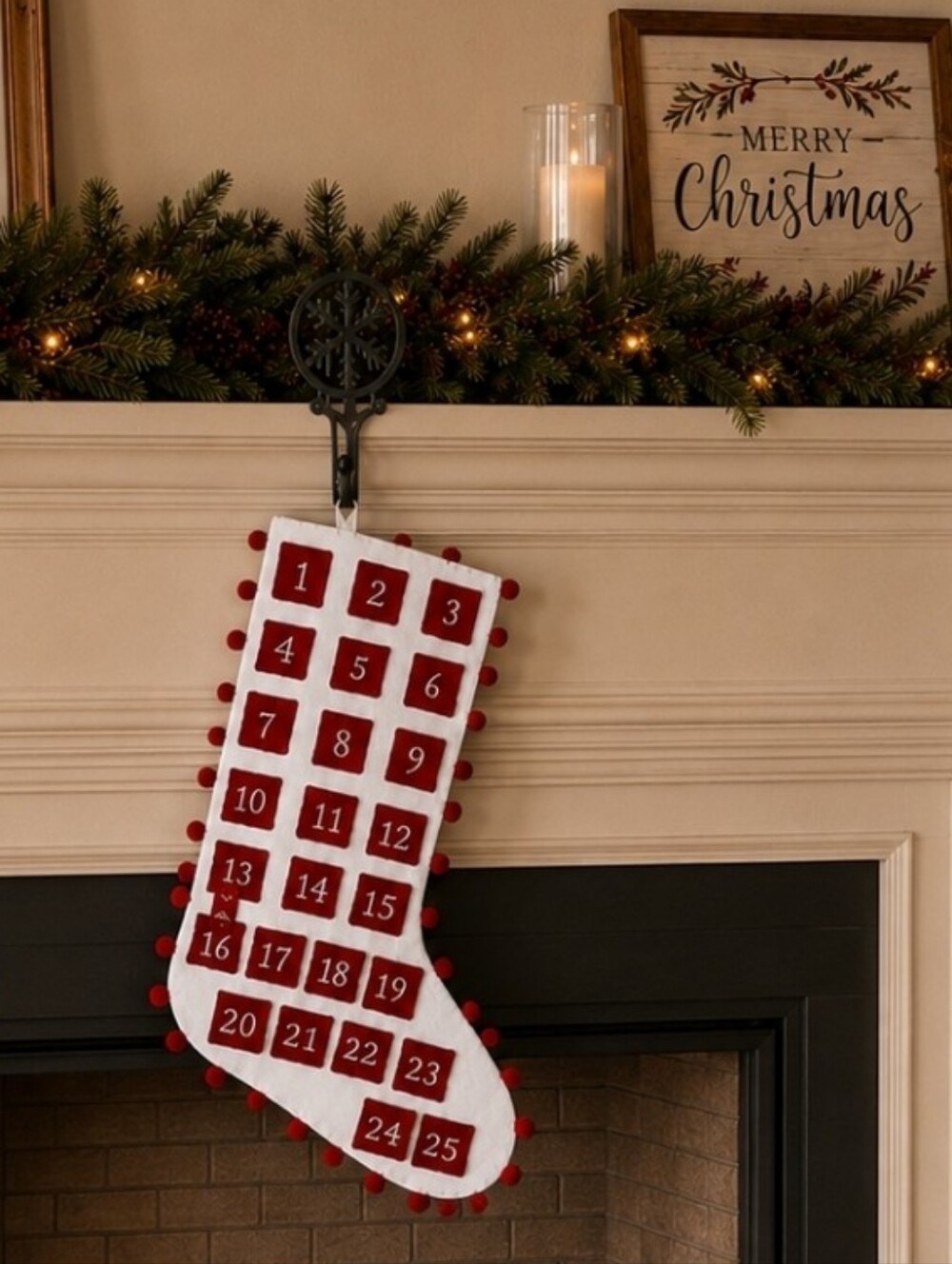 Advent Calendar Felt Pom Pom Christmas Stocking 25 Days Hershey's Miniatures NEW